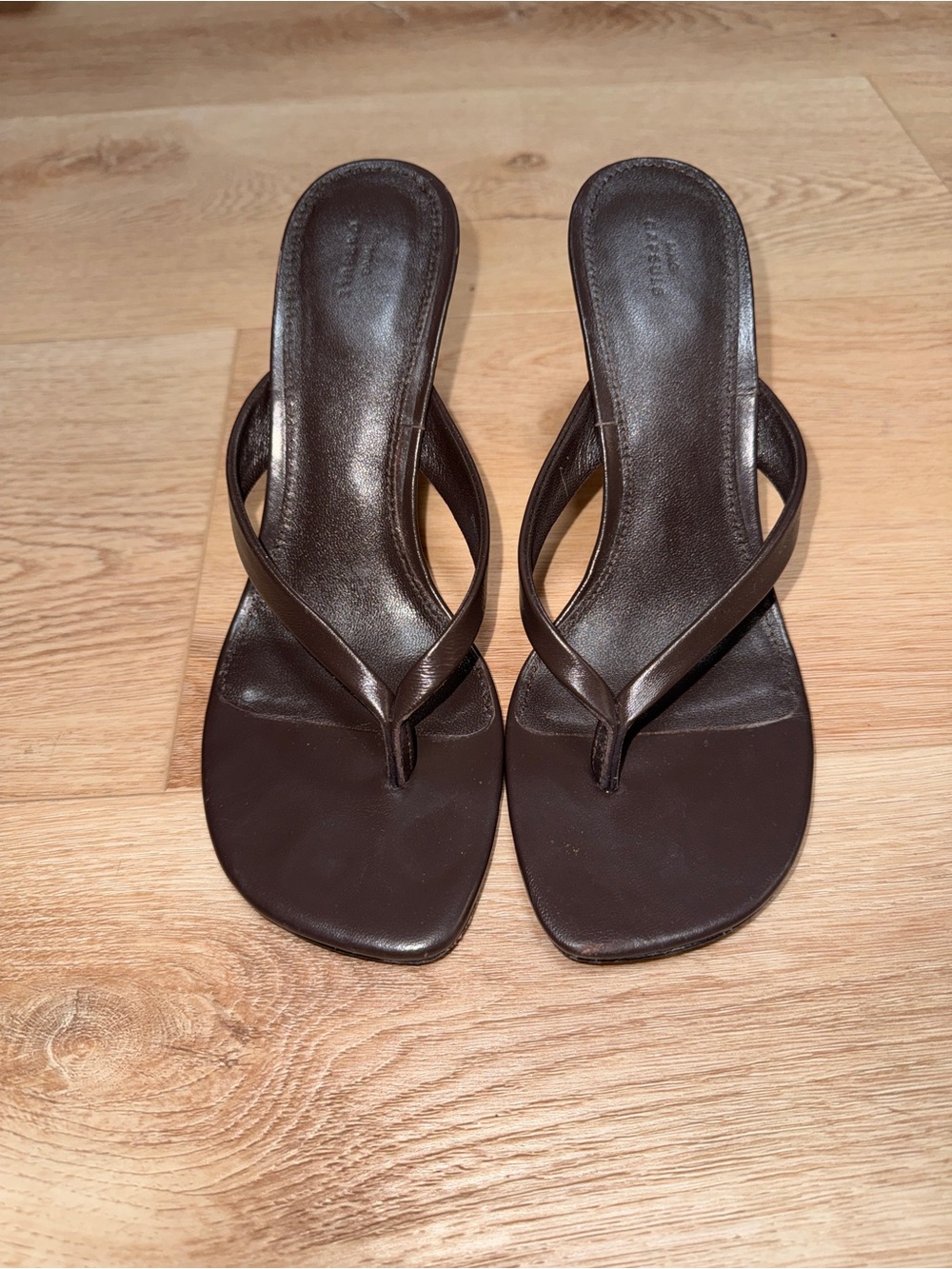 Mango MNG CAPSULE Dark Brown Square-Toe Thong Heel Sandals 38